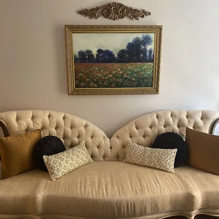 Belle Louise Historic Bed & Breakfast-3